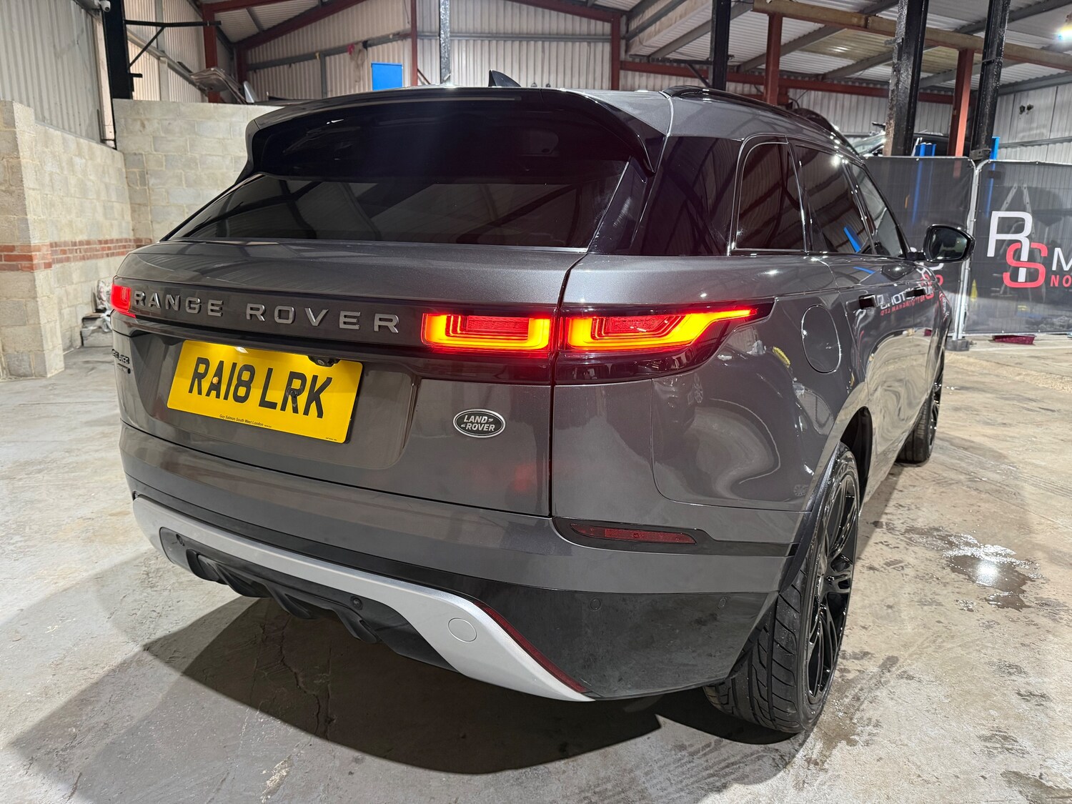 Used Land Rover Range Rover Velar 2018 for sale - 77398490: Photo 56