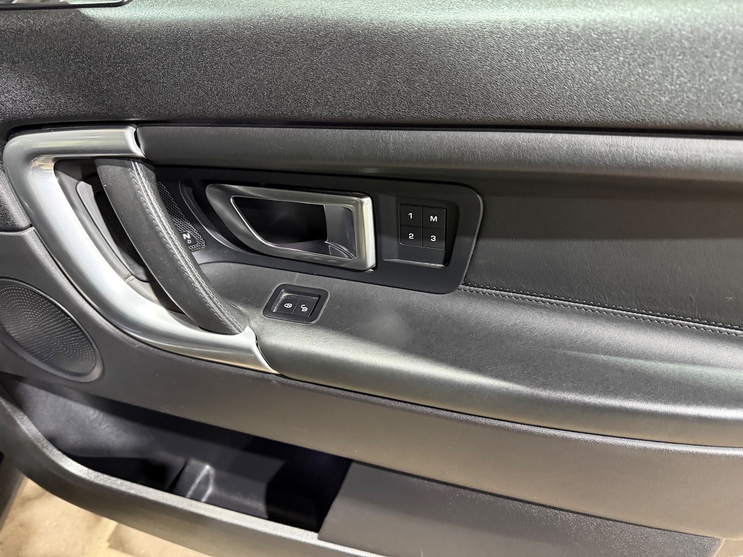 Used Land Rover Discovery Sport 2019 for sale - 77084141: Photo 30