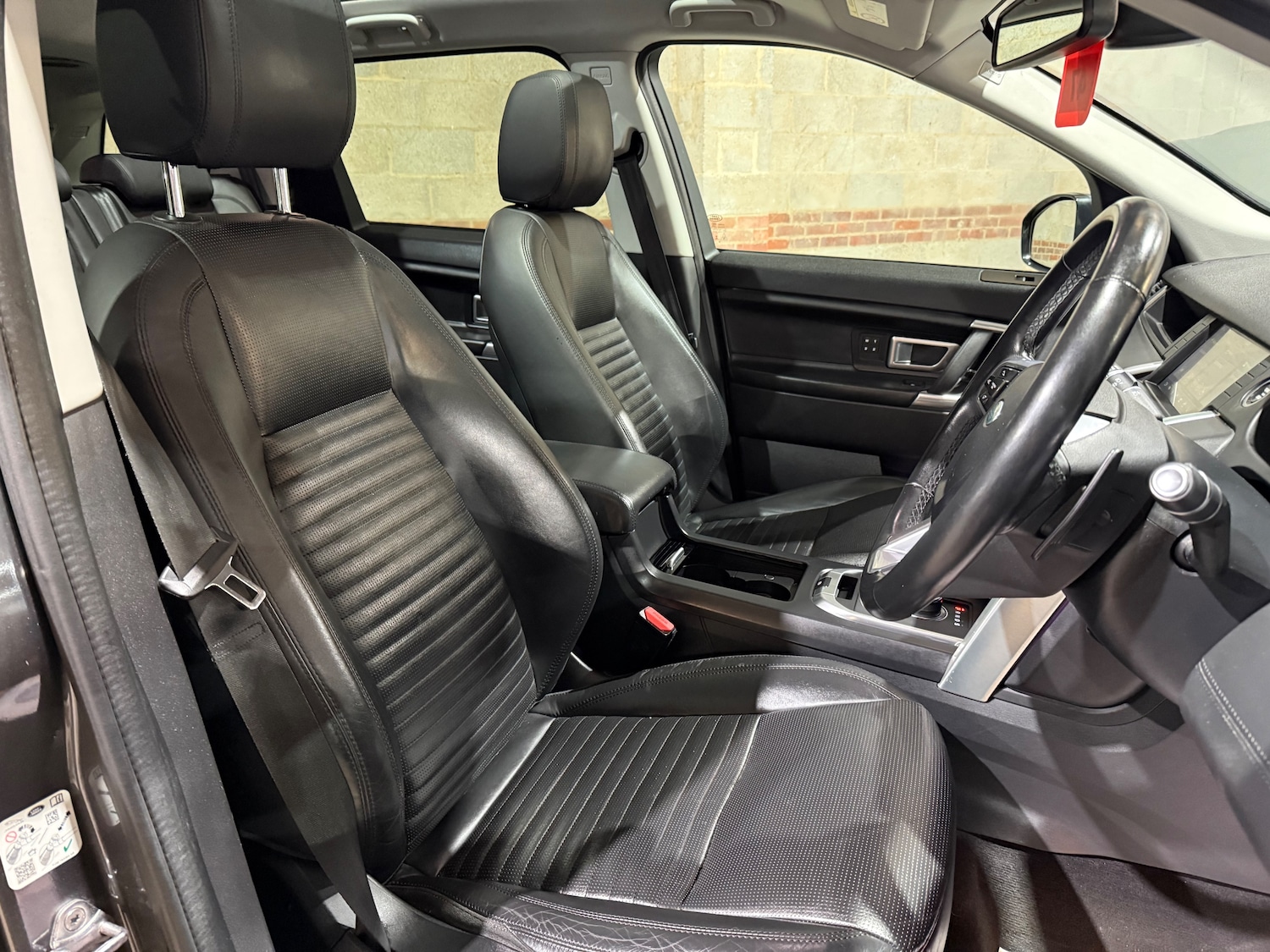 Used Land Rover Discovery Sport 2019 for sale - 77084141: Photo 34