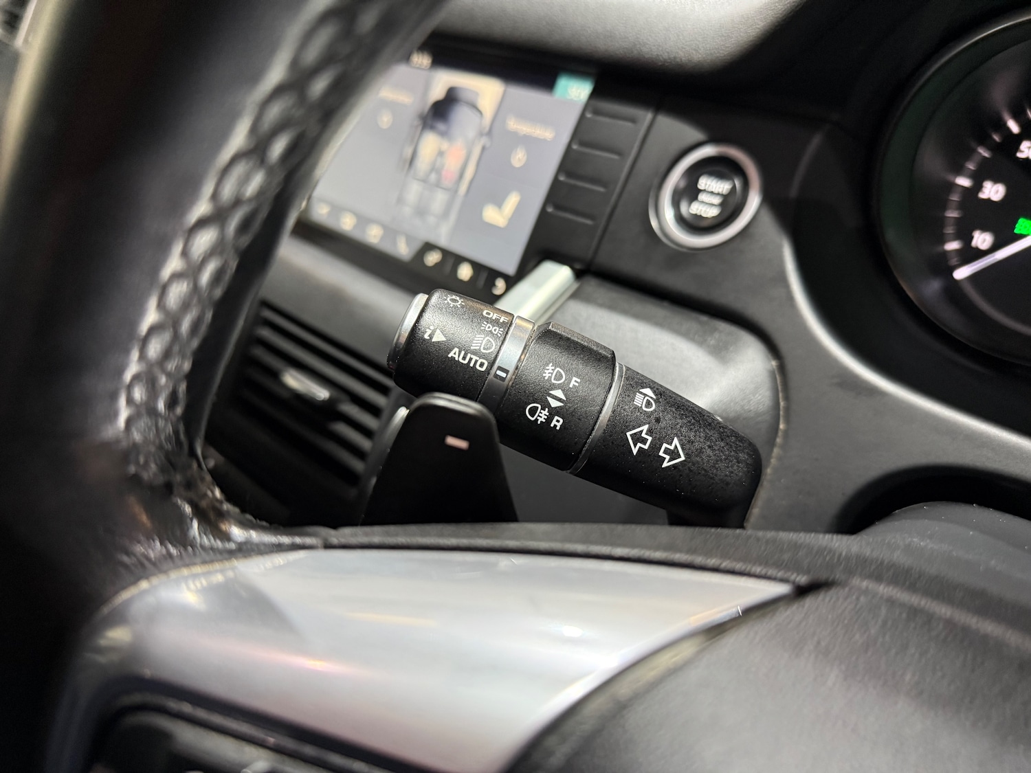 Used Land Rover Discovery Sport 2019 for sale - 77084141: Photo 43