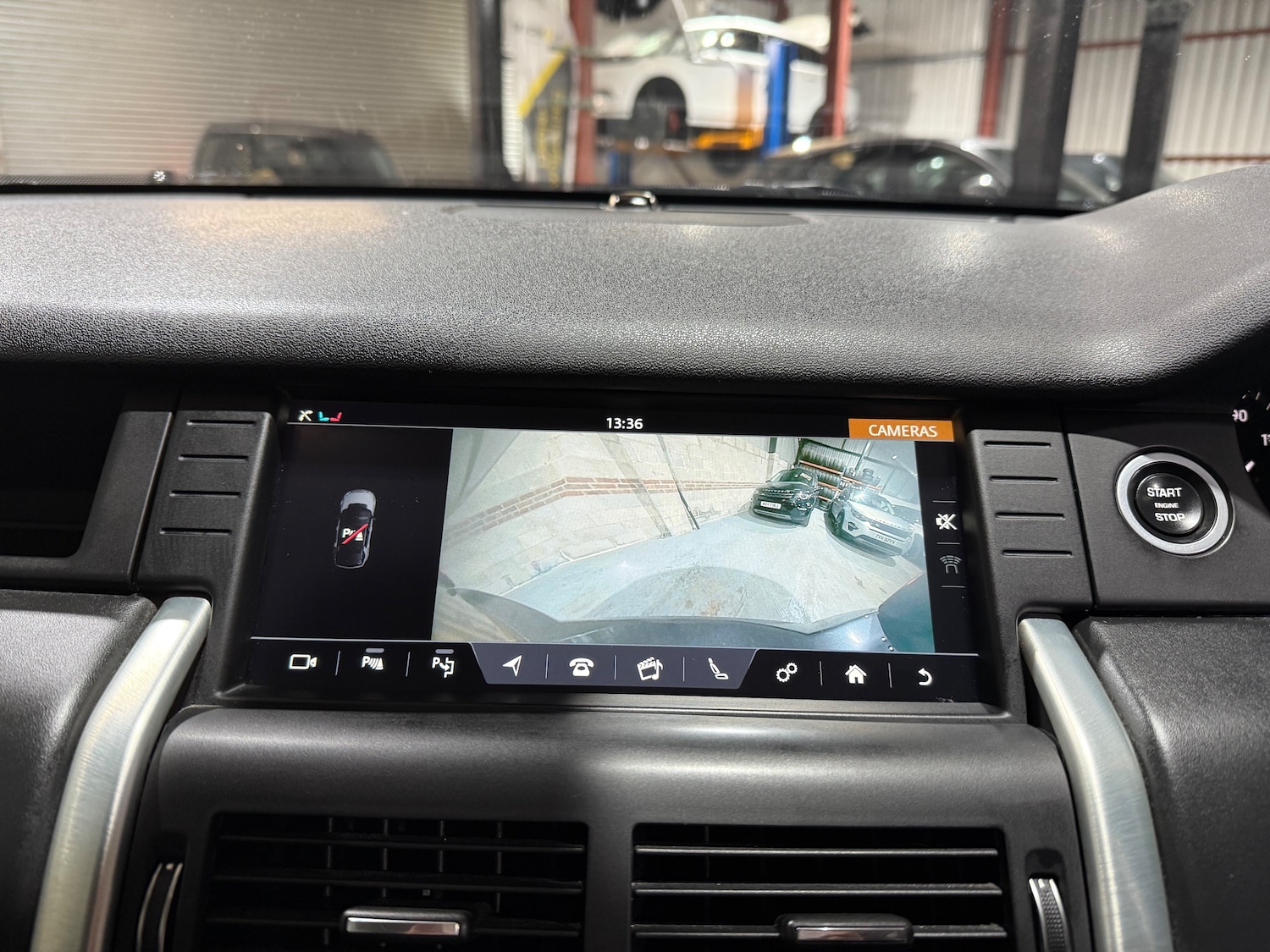 Used Land Rover Discovery Sport 2019 for sale - 77084141: Photo 46