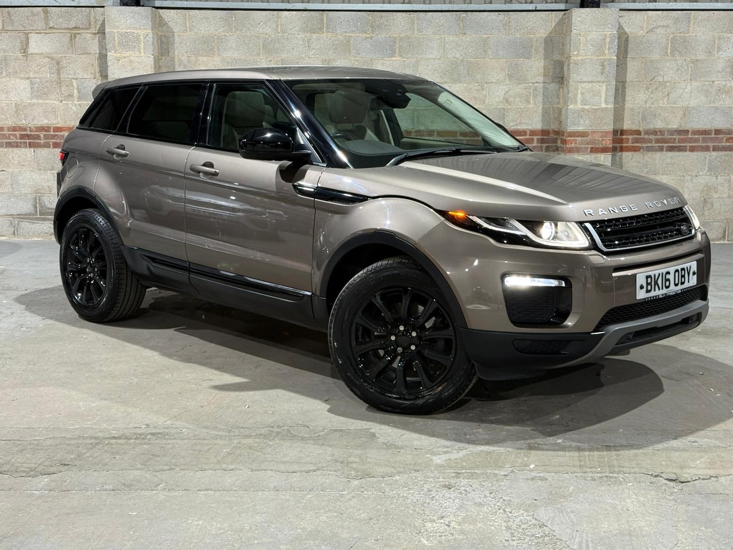 Used Land Rover Range Rover Evoque 2016 for sale - 76351415: Photo 1