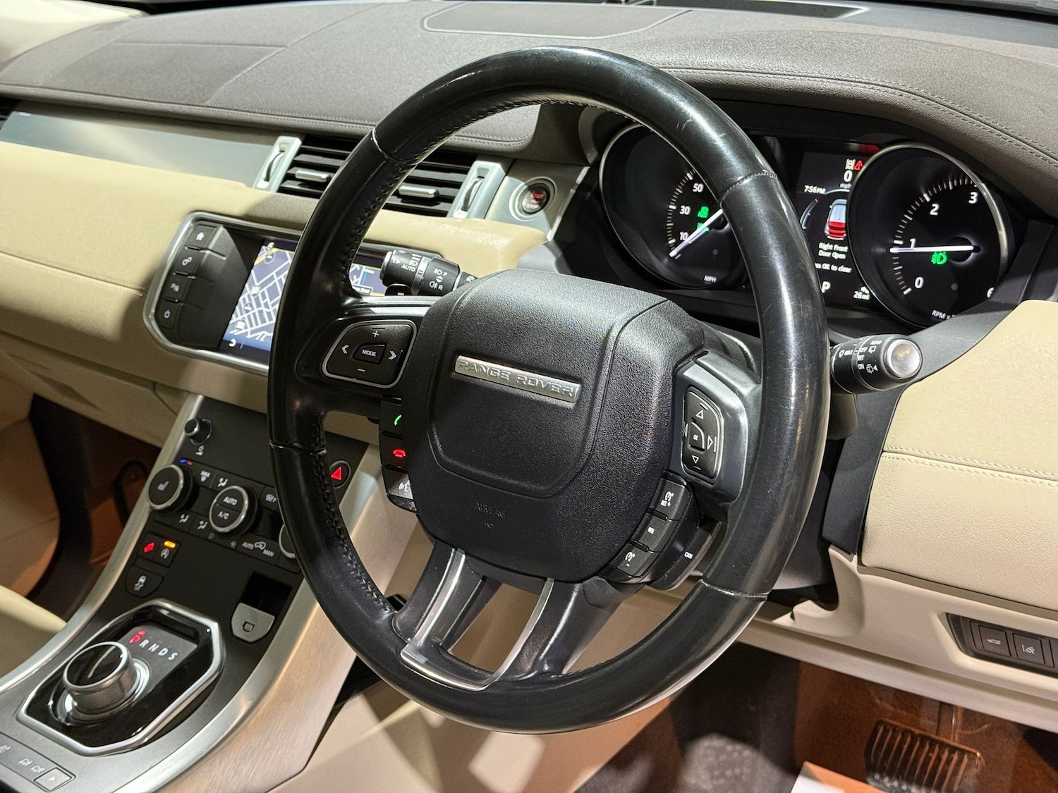 Used Land Rover Range Rover Evoque 2016 for sale - 76351415: Photo 42