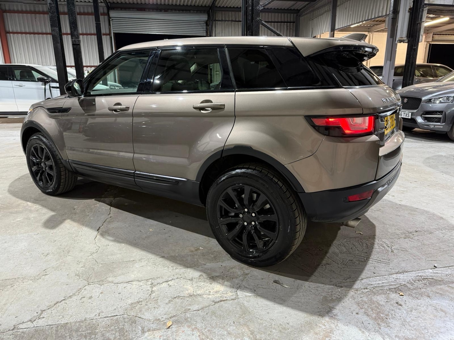 Used Land Rover Range Rover Evoque 2016 for sale - 76351415: Photo 5