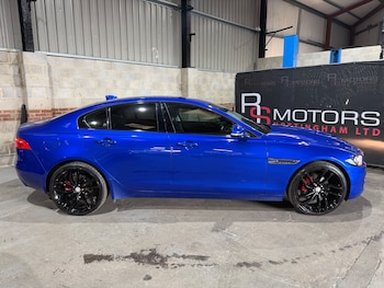 Used Jaguar XE 2017 for sale - 78591081: Photo