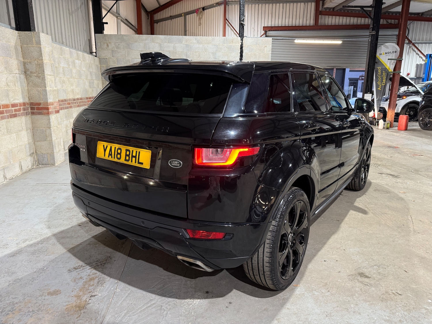 Used Land Rover Range Rover Evoque 2018 for sale - 76697839: Photo 3