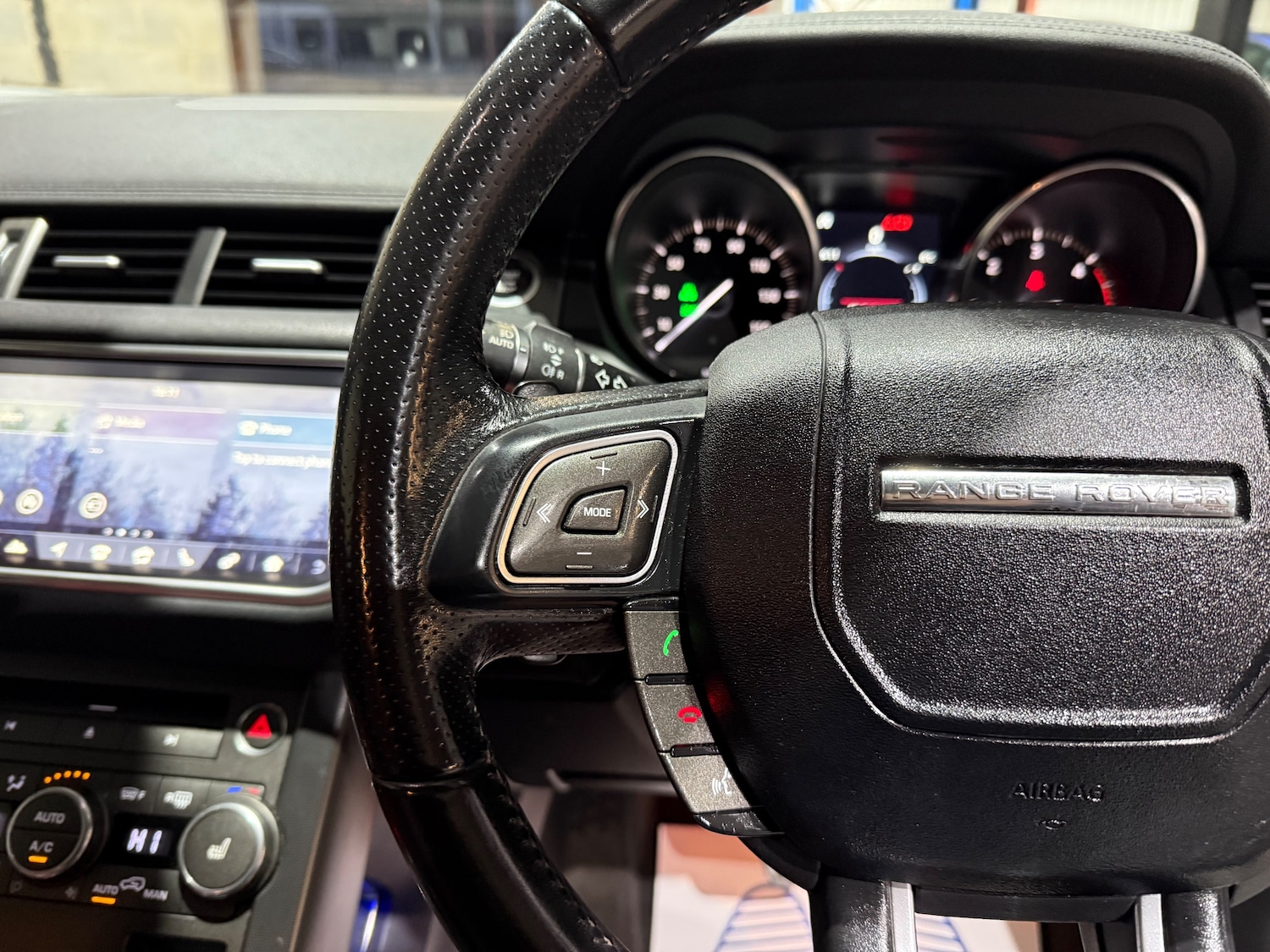 Used Land Rover Range Rover Evoque 2018 for sale - 76697839: Photo 30