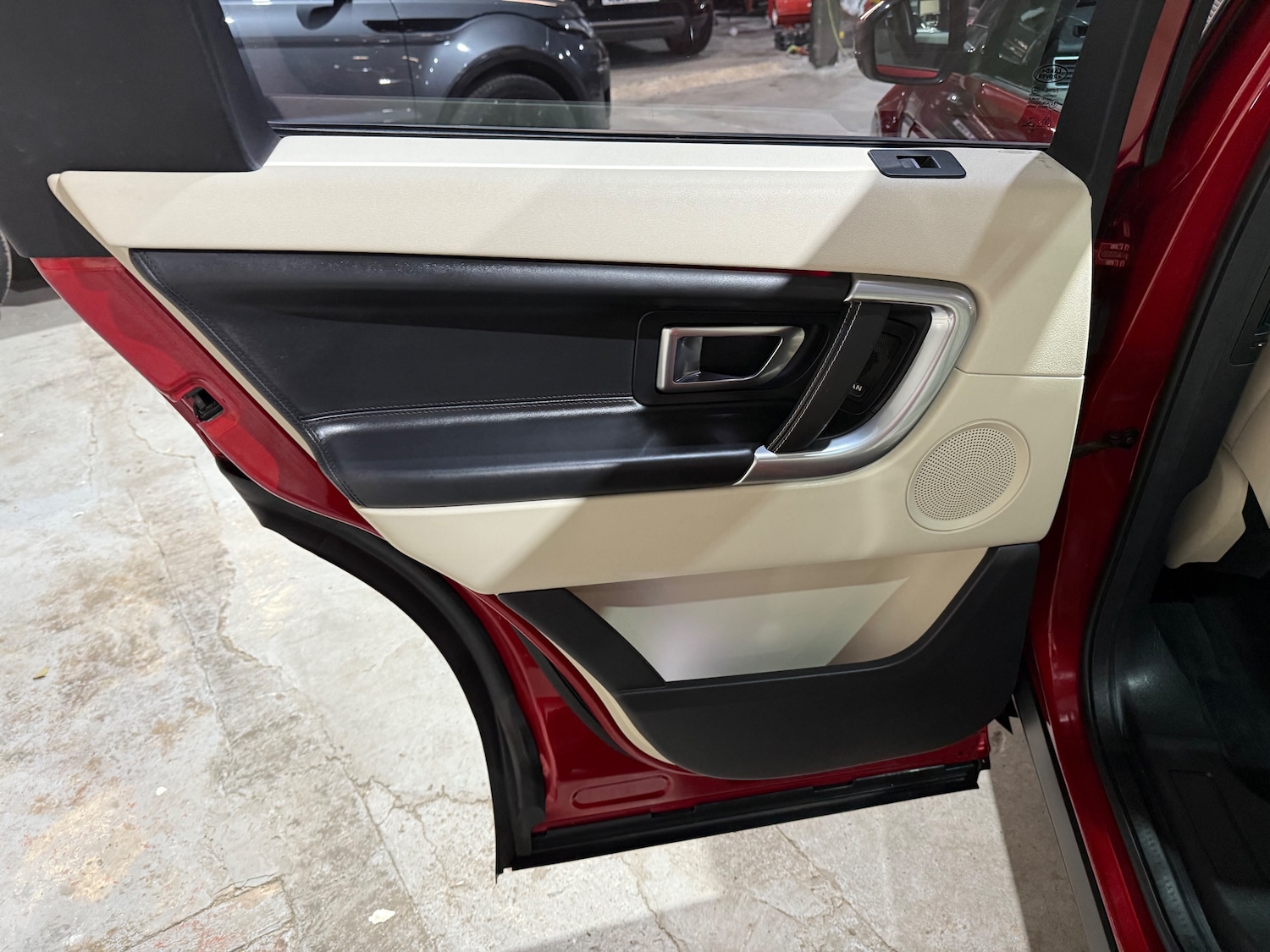 Used Land Rover Discovery Sport 2016 for sale - 76480830: Photo 13