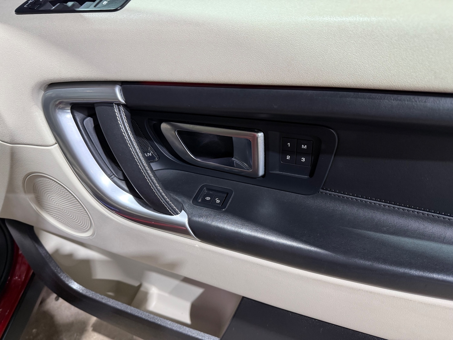 Used Land Rover Discovery Sport 2016 for sale - 76480830: Photo 27