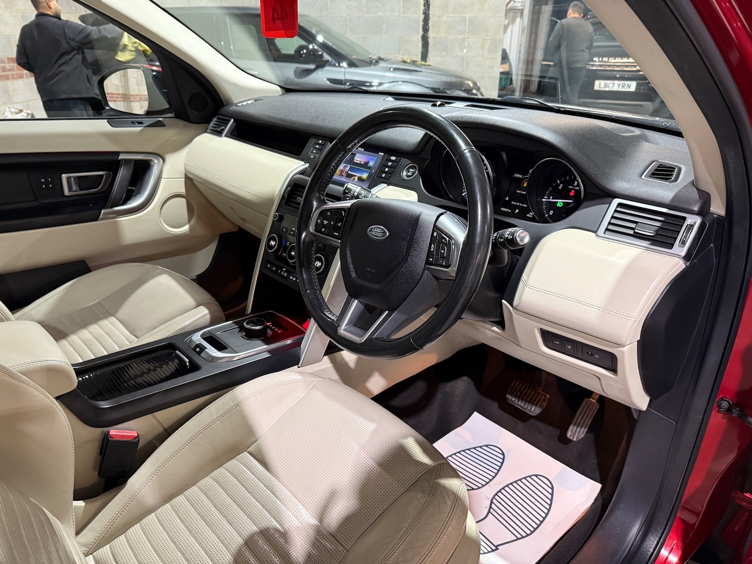 Used Land Rover Discovery Sport 2016 for sale - 76480830: Photo 29