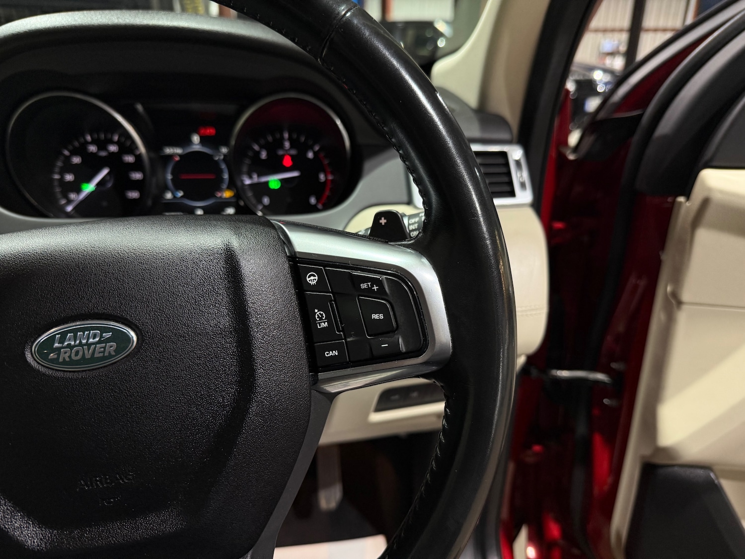 Used Land Rover Discovery Sport 2016 for sale - 76480830: Photo 35