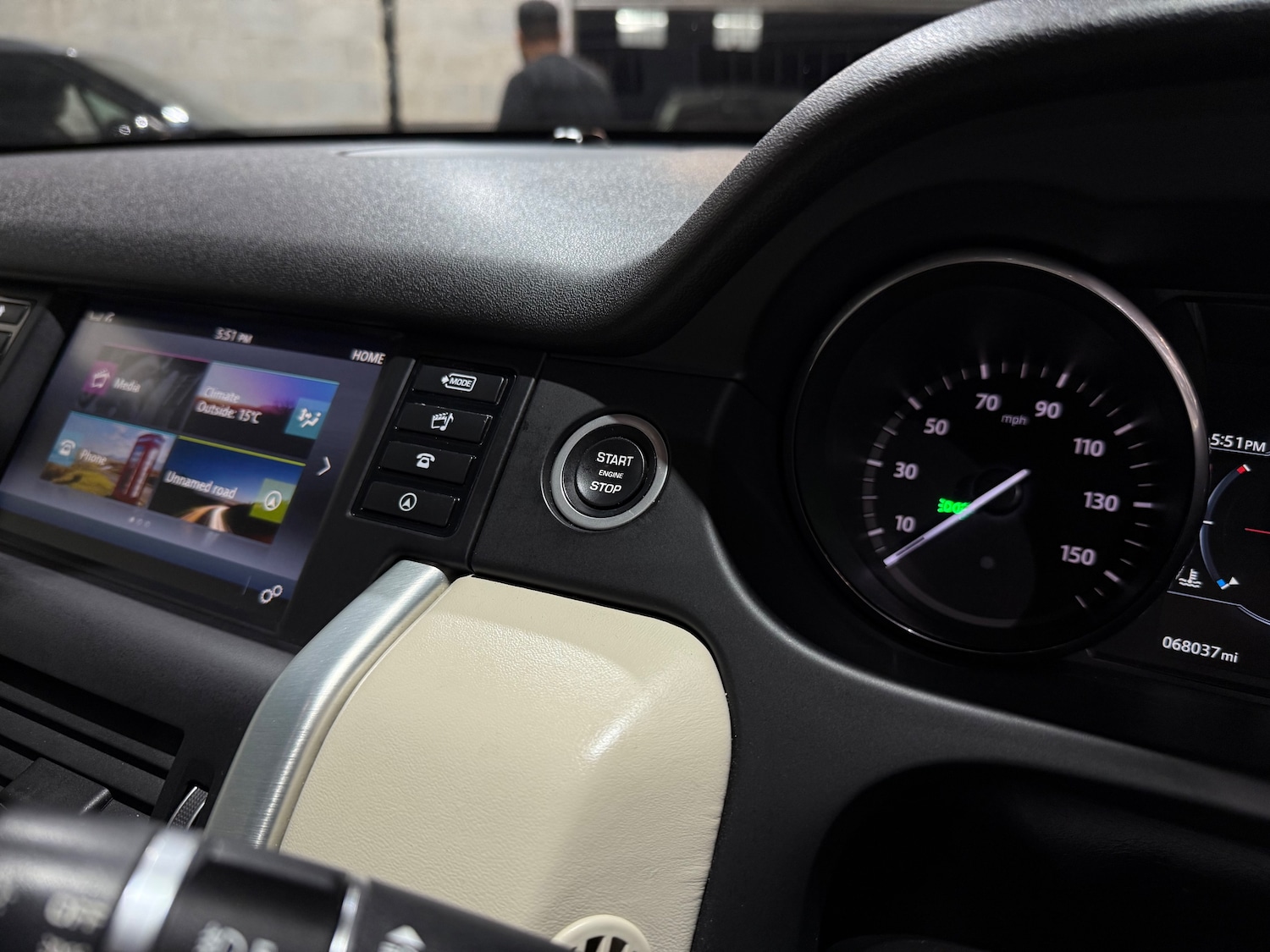 Used Land Rover Discovery Sport 2016 for sale - 76480830: Photo 39