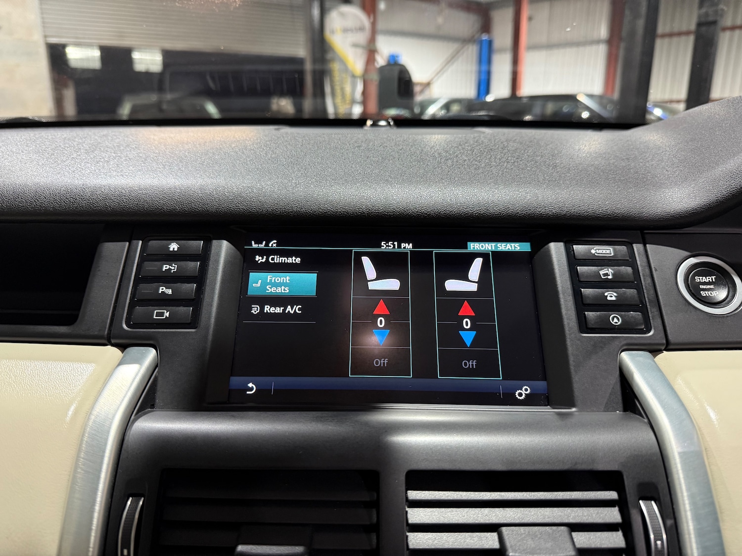 Used Land Rover Discovery Sport 2016 for sale - 76480830: Photo 44