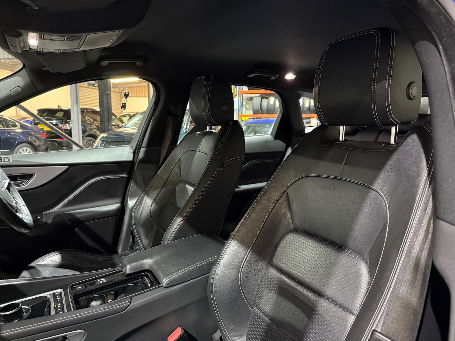 Used Jaguar F-Pace 2018 for sale - 75982957: Photo 10