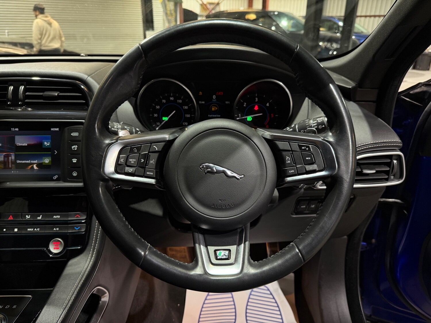Used Jaguar F-Pace 2018 for sale - 75982957: Photo 34