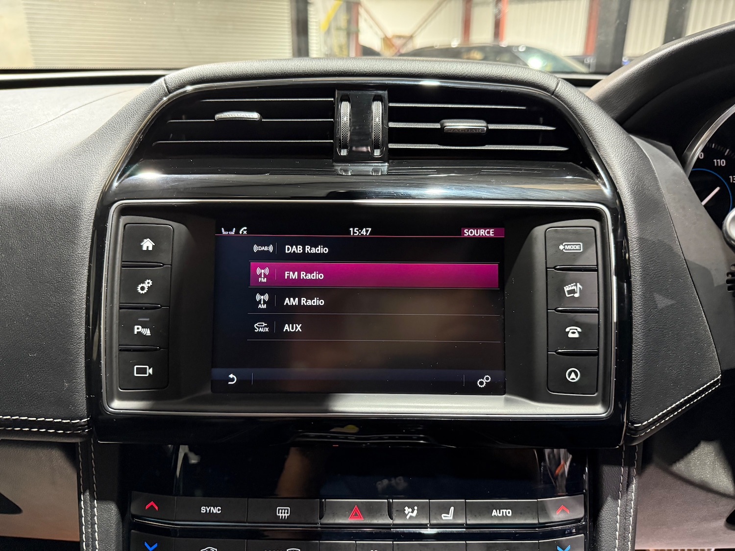 Used Jaguar F-Pace 2018 for sale - 75982957: Photo 43