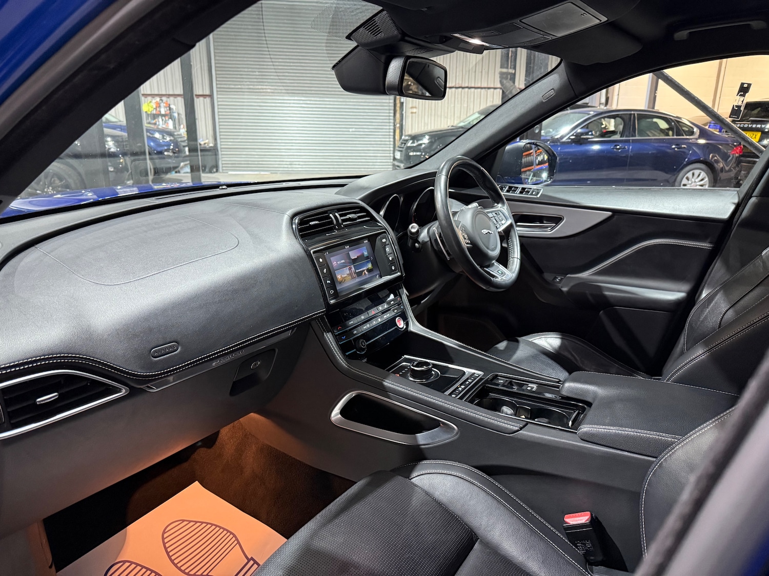 Used Jaguar F-Pace 2018 for sale - 75982957: Photo 9