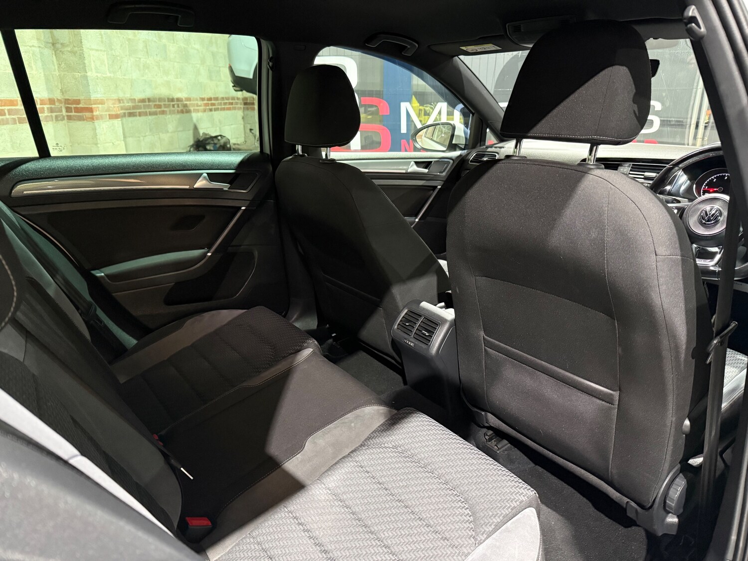 Used Volkswagen Golf 2017 for sale - 77512736: Photo 17