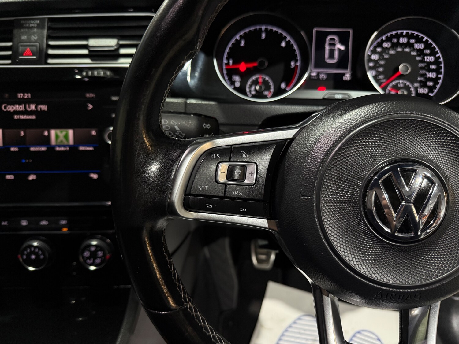 Used Volkswagen Golf 2017 for sale - 77512736: Photo 26