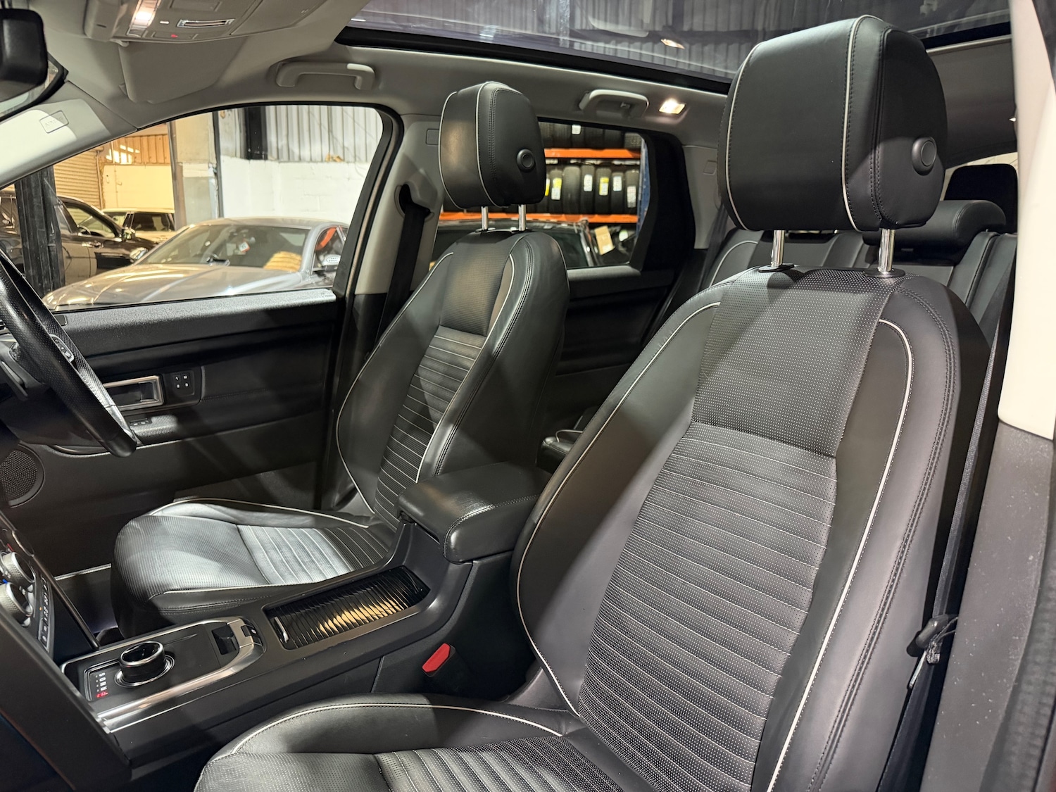 Used Land Rover Discovery Sport 2018 for sale - 77935506: Photo 11