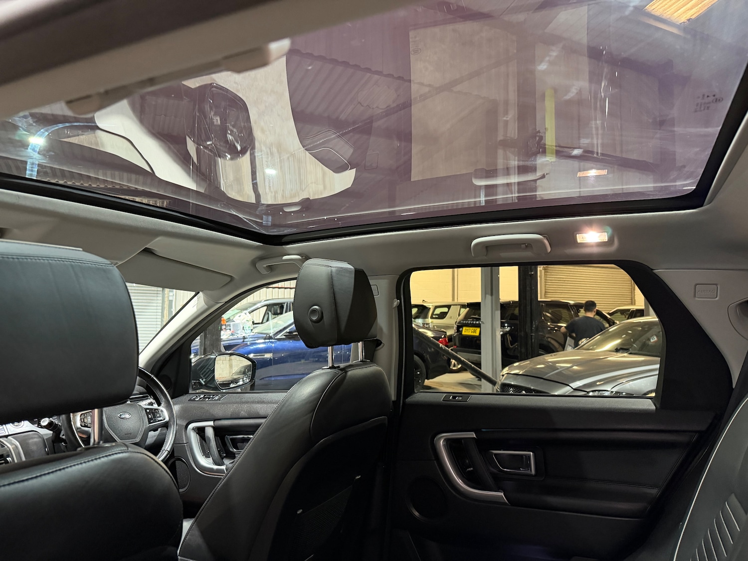 Used Land Rover Discovery Sport 2018 for sale - 77935506: Photo 17