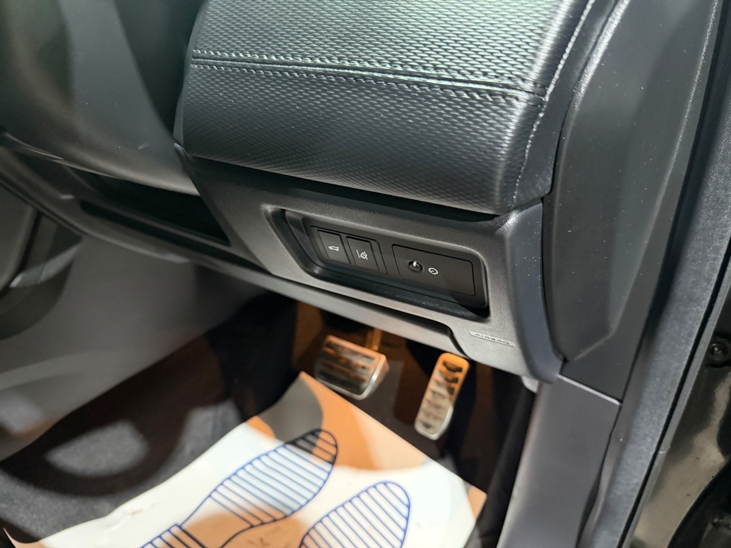 Used Land Rover Discovery Sport 2018 for sale - 77935506: Photo 29