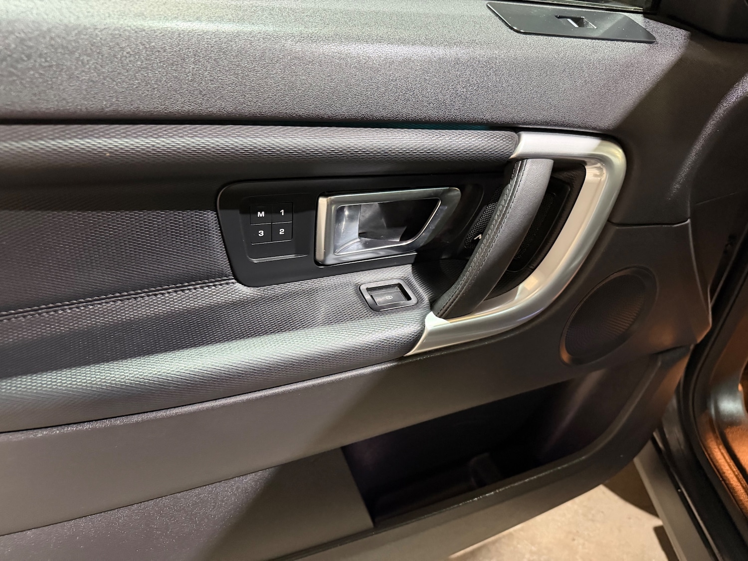 Used Land Rover Discovery Sport 2018 for sale - 77935506: Photo 8