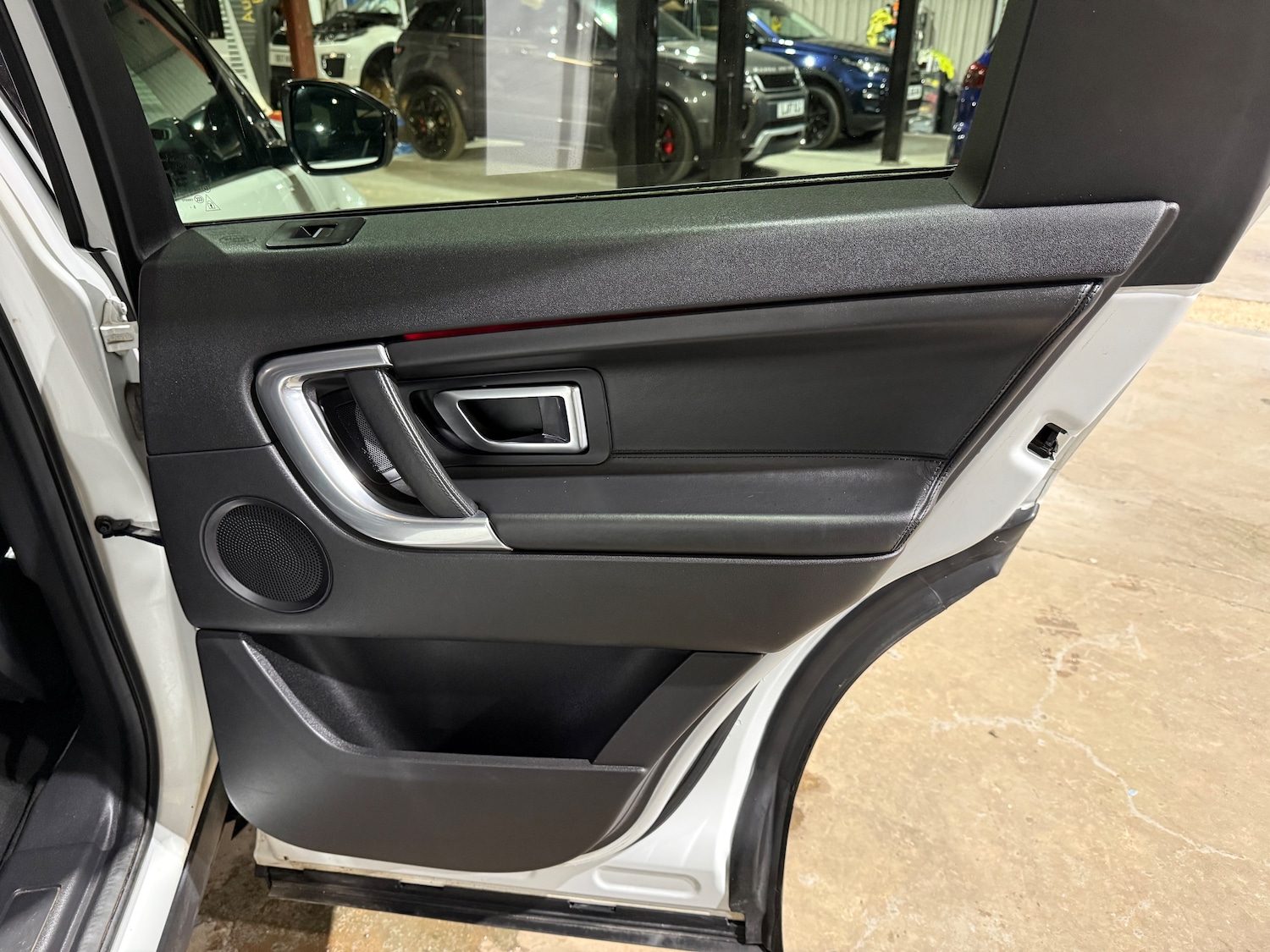 Used Land Rover Discovery Sport 2016 for sale - 76915179: Photo 22