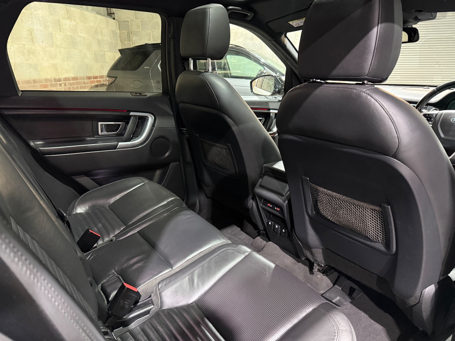 Used Land Rover Discovery Sport 2016 for sale - 76915179: Photo 23