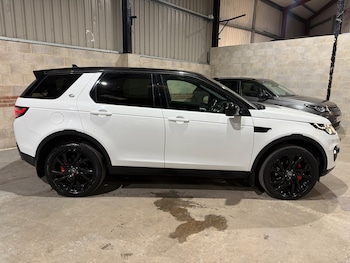 Used Land Rover Discovery Sport 2016 for sale - 76915179: Photo