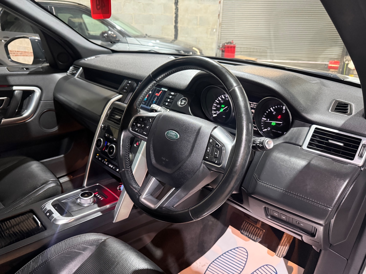 Used Land Rover Discovery Sport 2016 for sale - 76915179: Photo 37