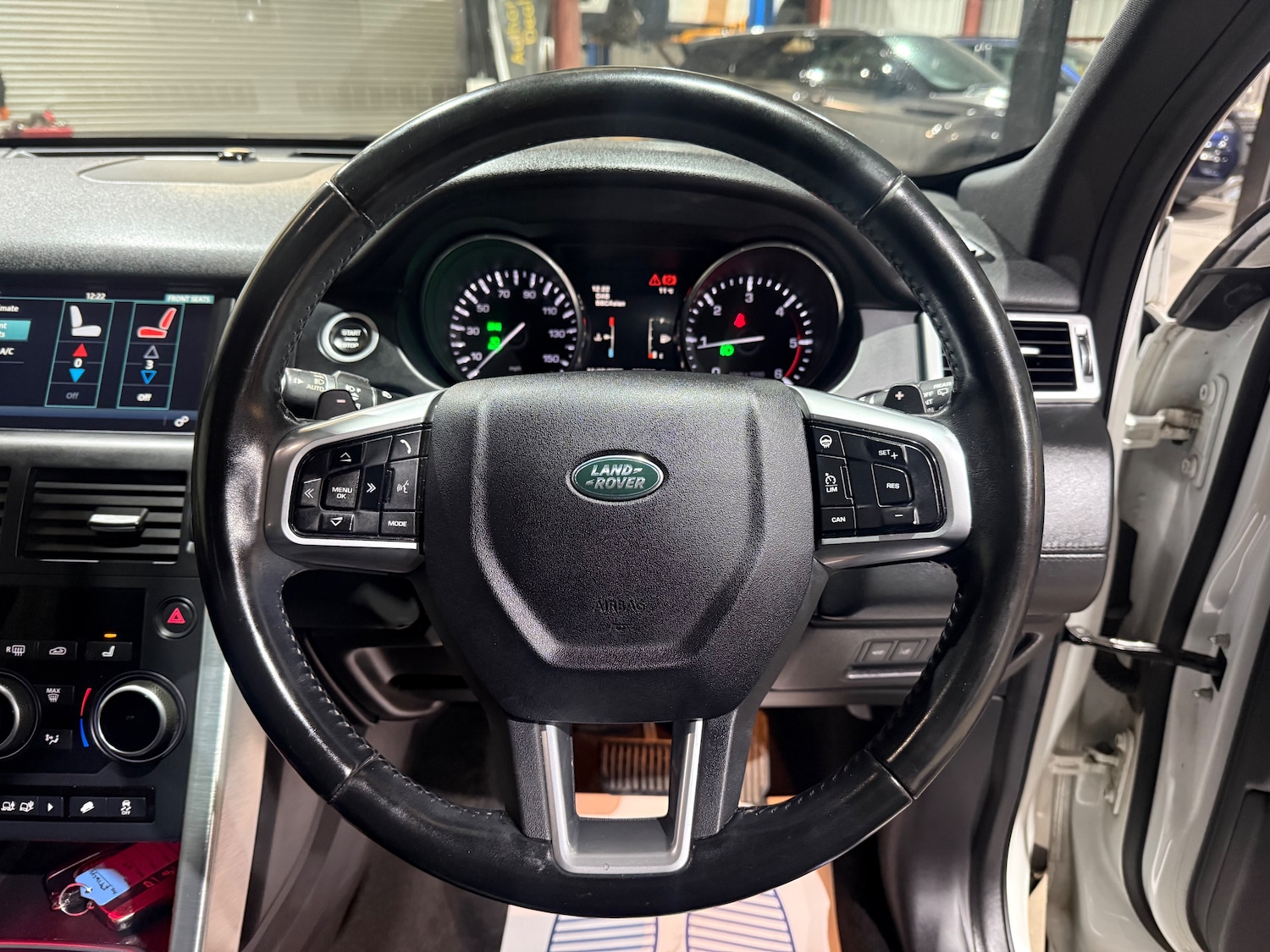 Used Land Rover Discovery Sport 2016 for sale - 76915179: Photo 42