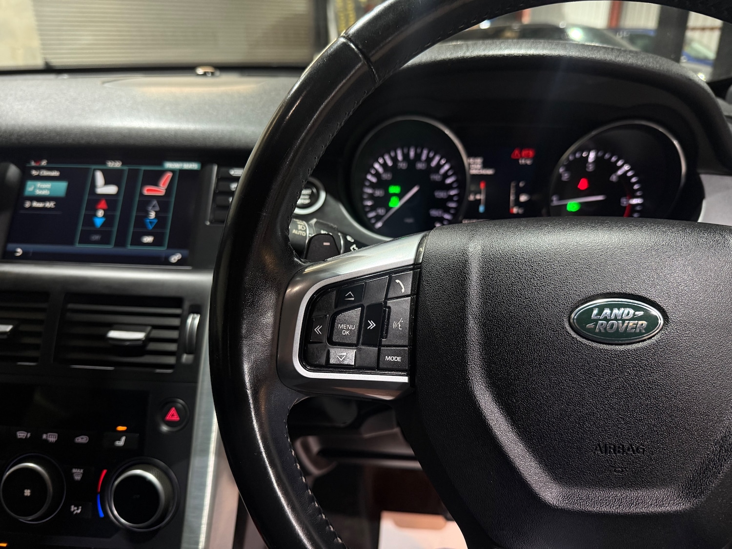 Used Land Rover Discovery Sport 2016 for sale - 76915179: Photo 43