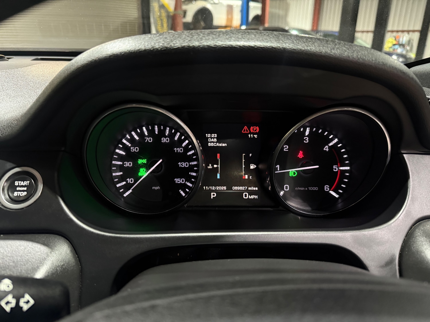 Used Land Rover Discovery Sport 2016 for sale - 76915179: Photo 45