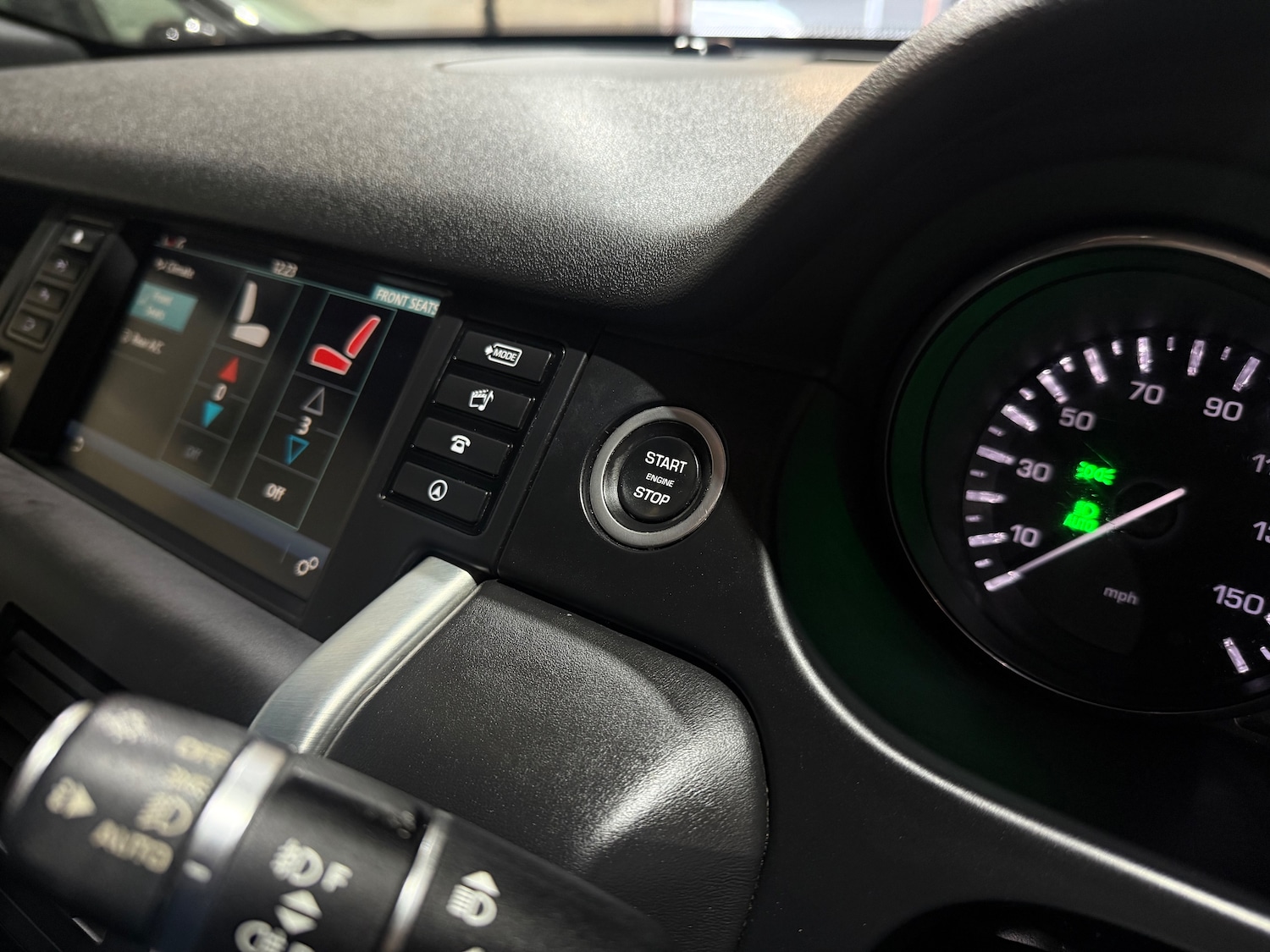 Used Land Rover Discovery Sport 2016 for sale - 76915179: Photo 48