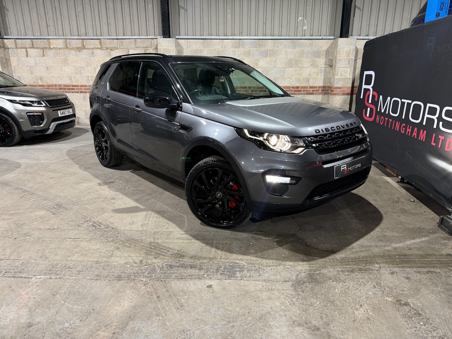 Used Land Rover Discovery Sport 2016 for sale - 77759532: Photo 2