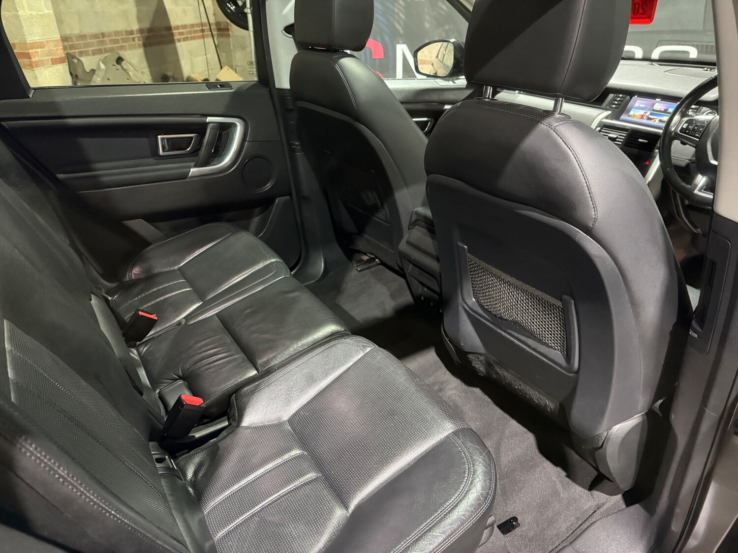 Used Land Rover Discovery Sport 2016 for sale - 77759532: Photo 31