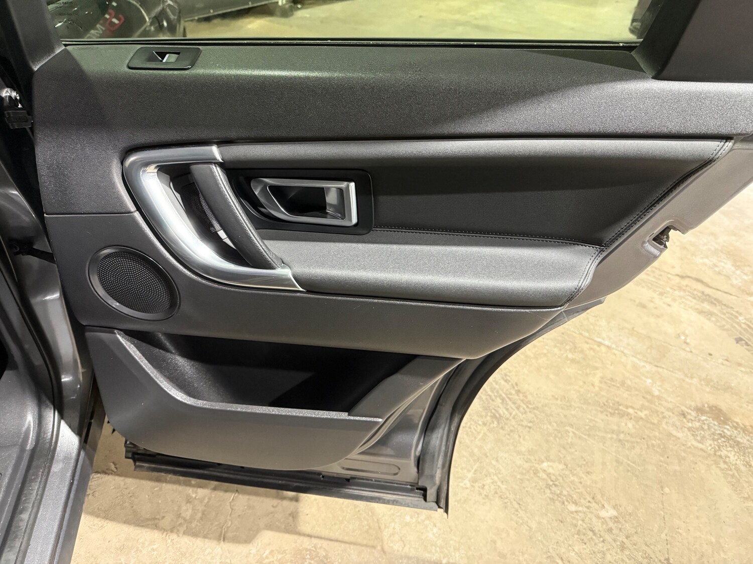 Used Land Rover Discovery Sport 2016 for sale - 77759532: Photo 33