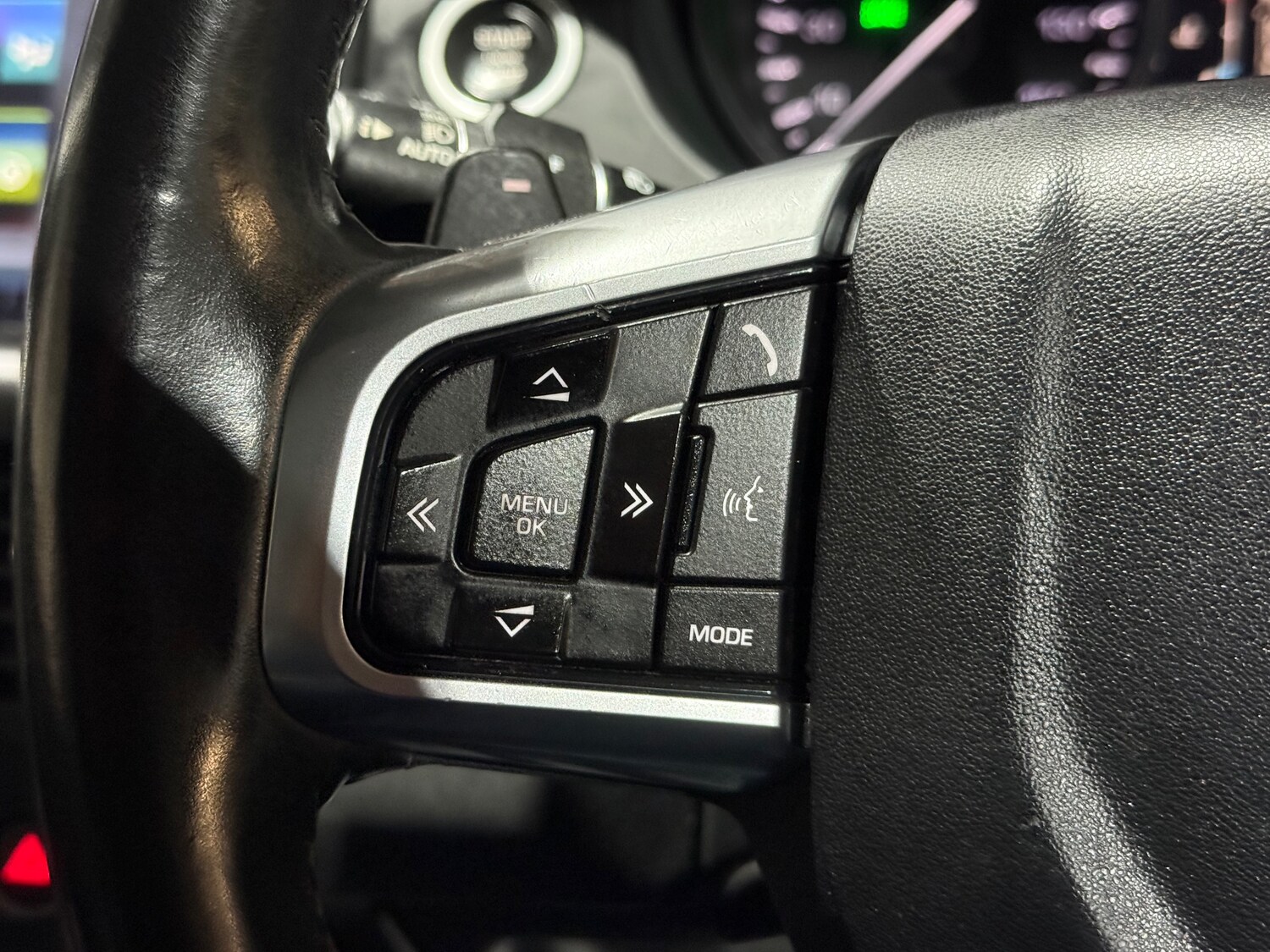 Used Land Rover Discovery Sport 2016 for sale - 77759532: Photo 40