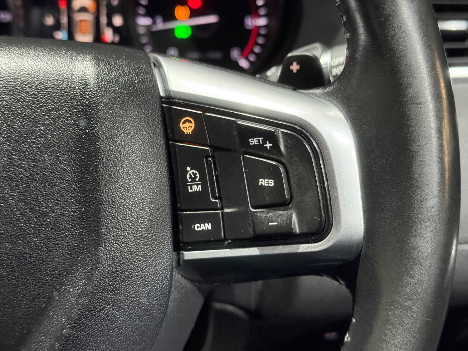 Used Land Rover Discovery Sport 2016 for sale - 77759532: Photo 41