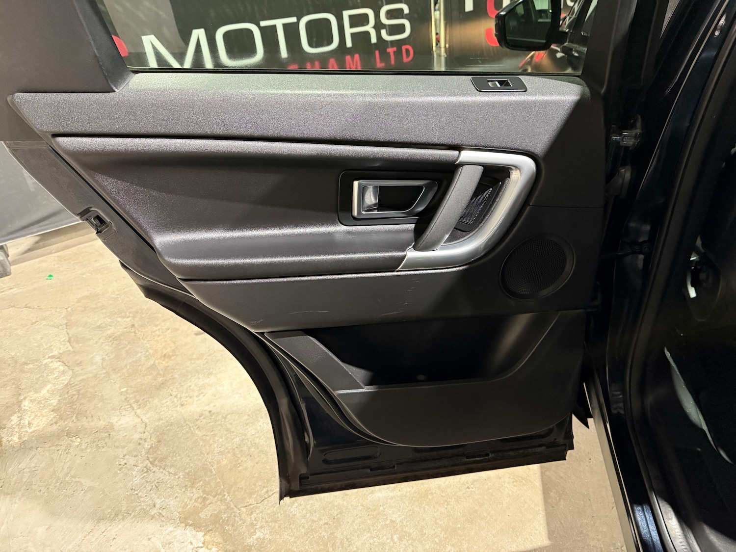 Used Land Rover Discovery Sport 2017 for sale - 77590458: Photo 22