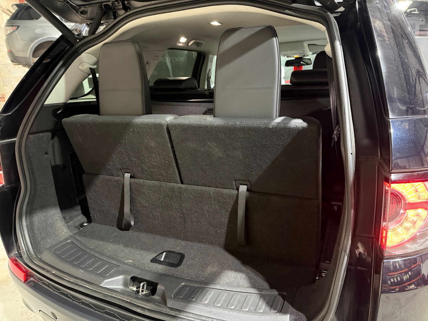 Used Land Rover Discovery Sport 2017 for sale - 77590458: Photo 24