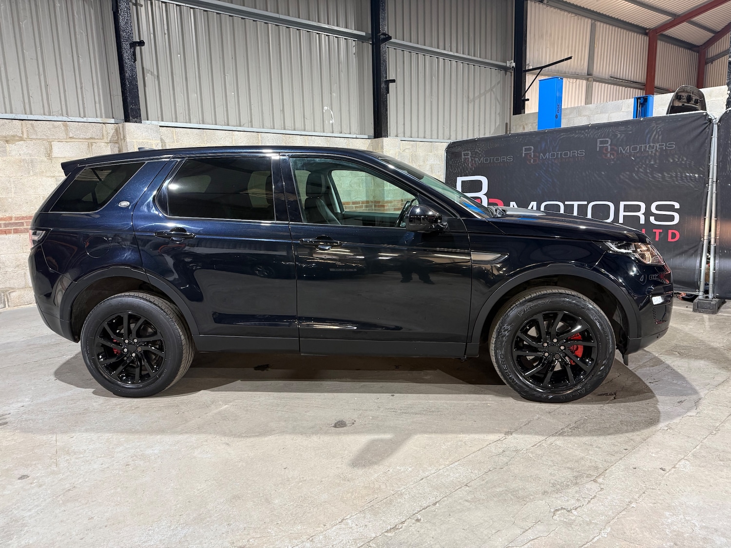 Used Land Rover Discovery Sport 2017 for sale - 77590458: Photo 3