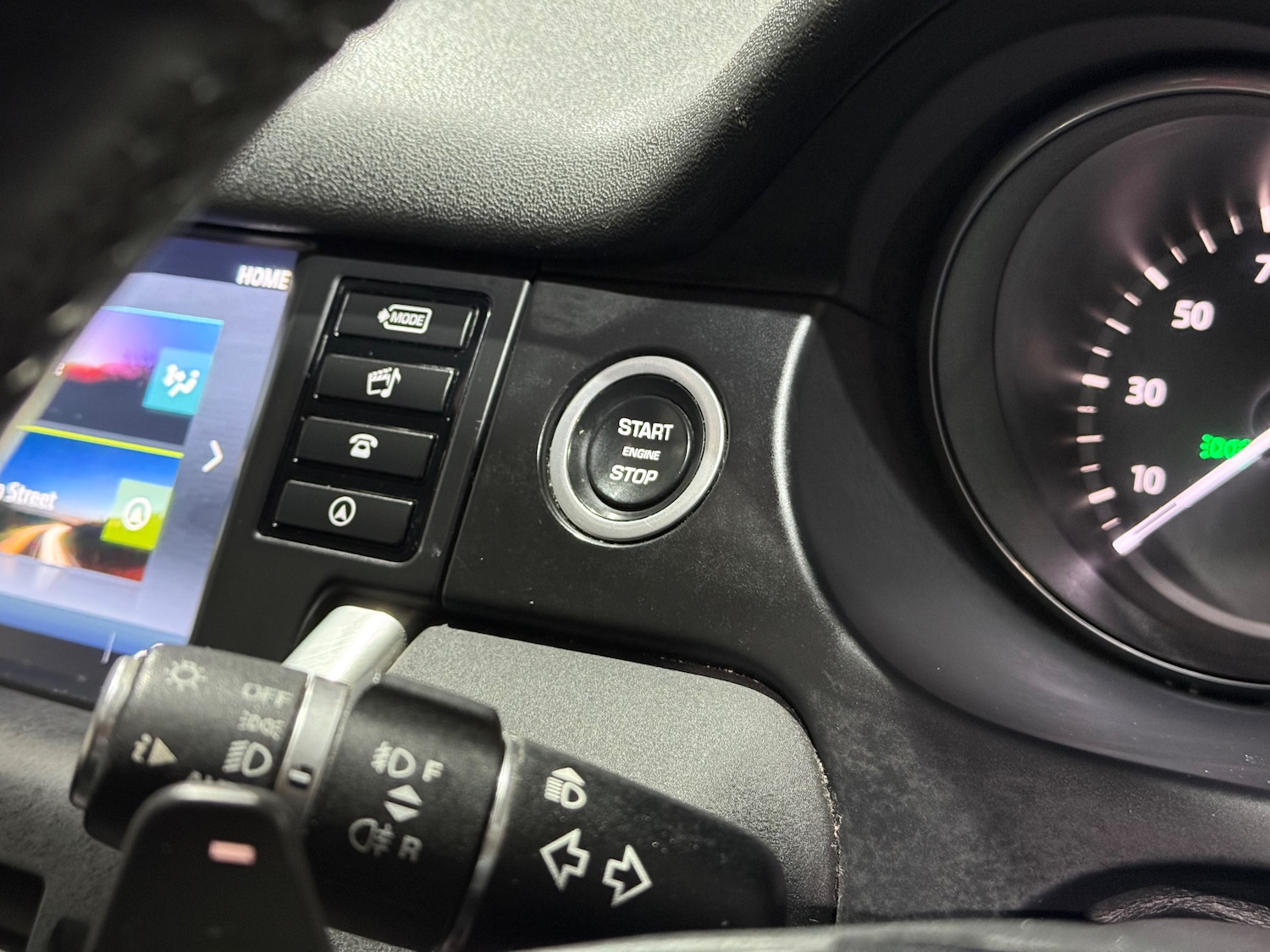 Used Land Rover Discovery Sport 2017 for sale - 77590458: Photo 34