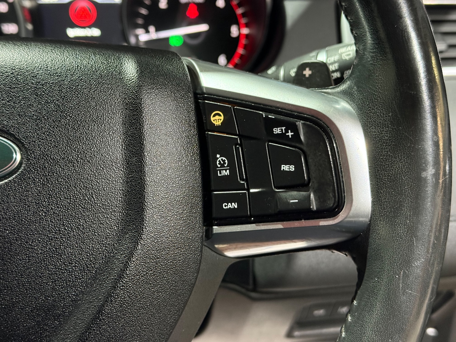 Used Land Rover Discovery Sport 2017 for sale - 77590458: Photo 36