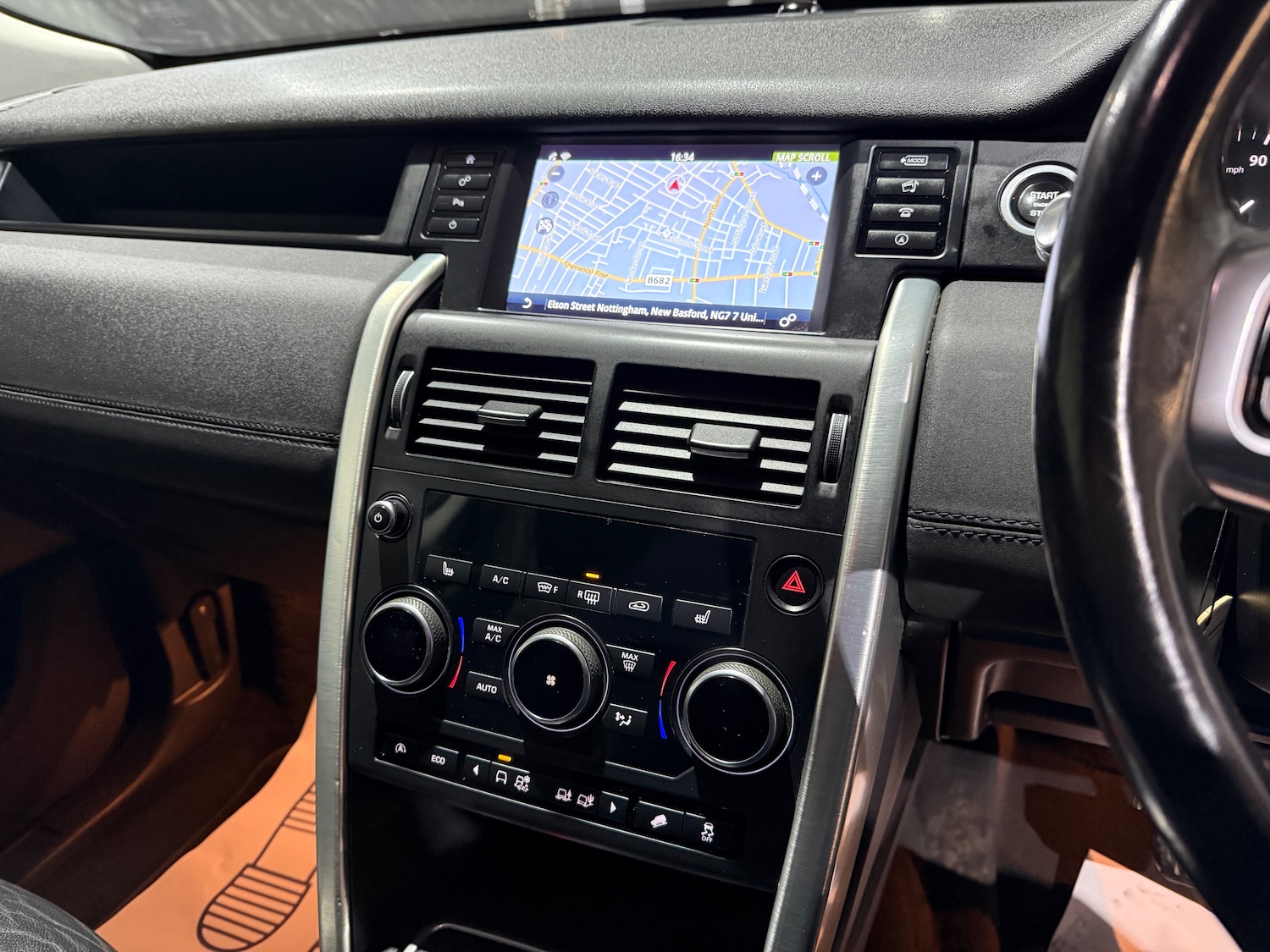 Used Land Rover Discovery Sport 2017 for sale - 77590458: Photo 39