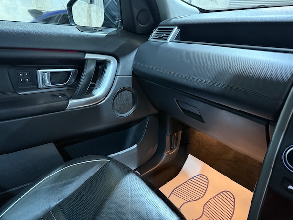Used Land Rover Discovery Sport 2017 for sale - 75541558: Photo 50