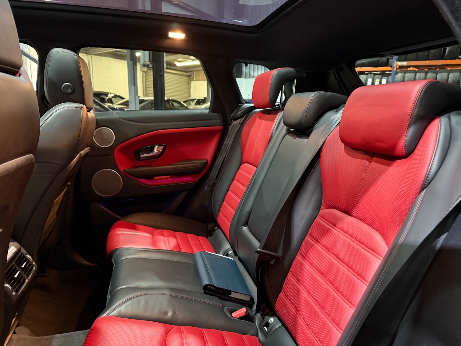 Used Land Rover Range Rover Evoque 2018 for sale - 76693542: Photo 16