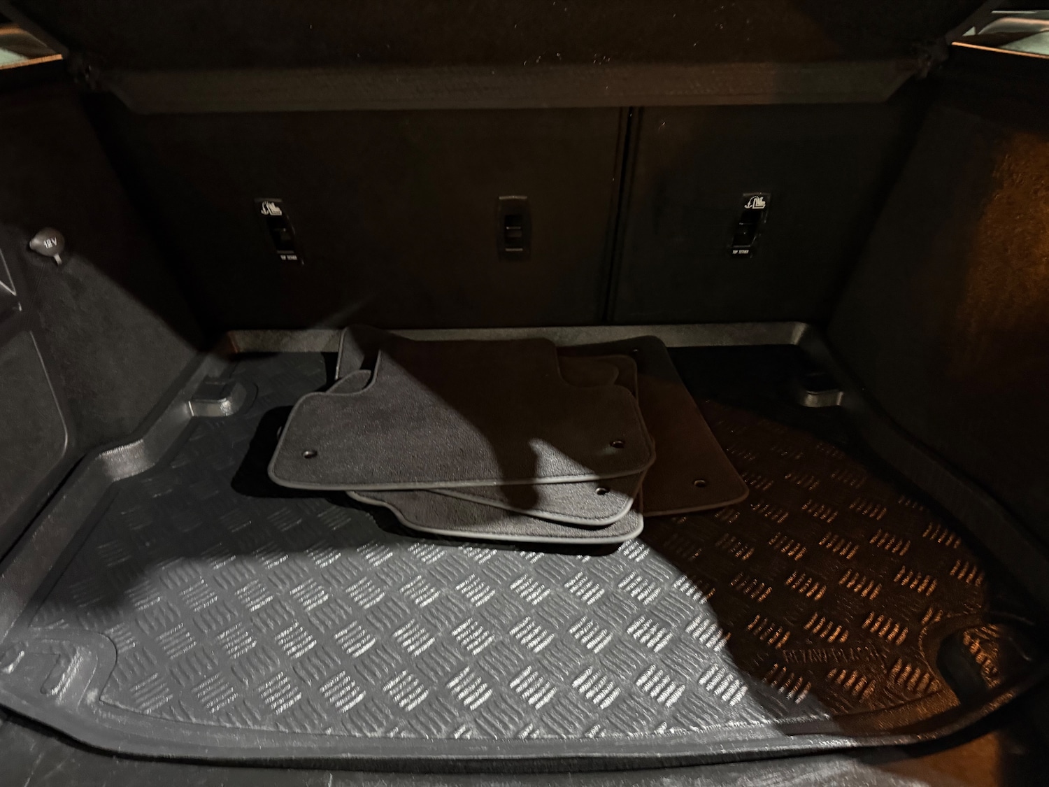 Used Land Rover Range Rover Evoque 2018 for sale - 76693542: Photo 18