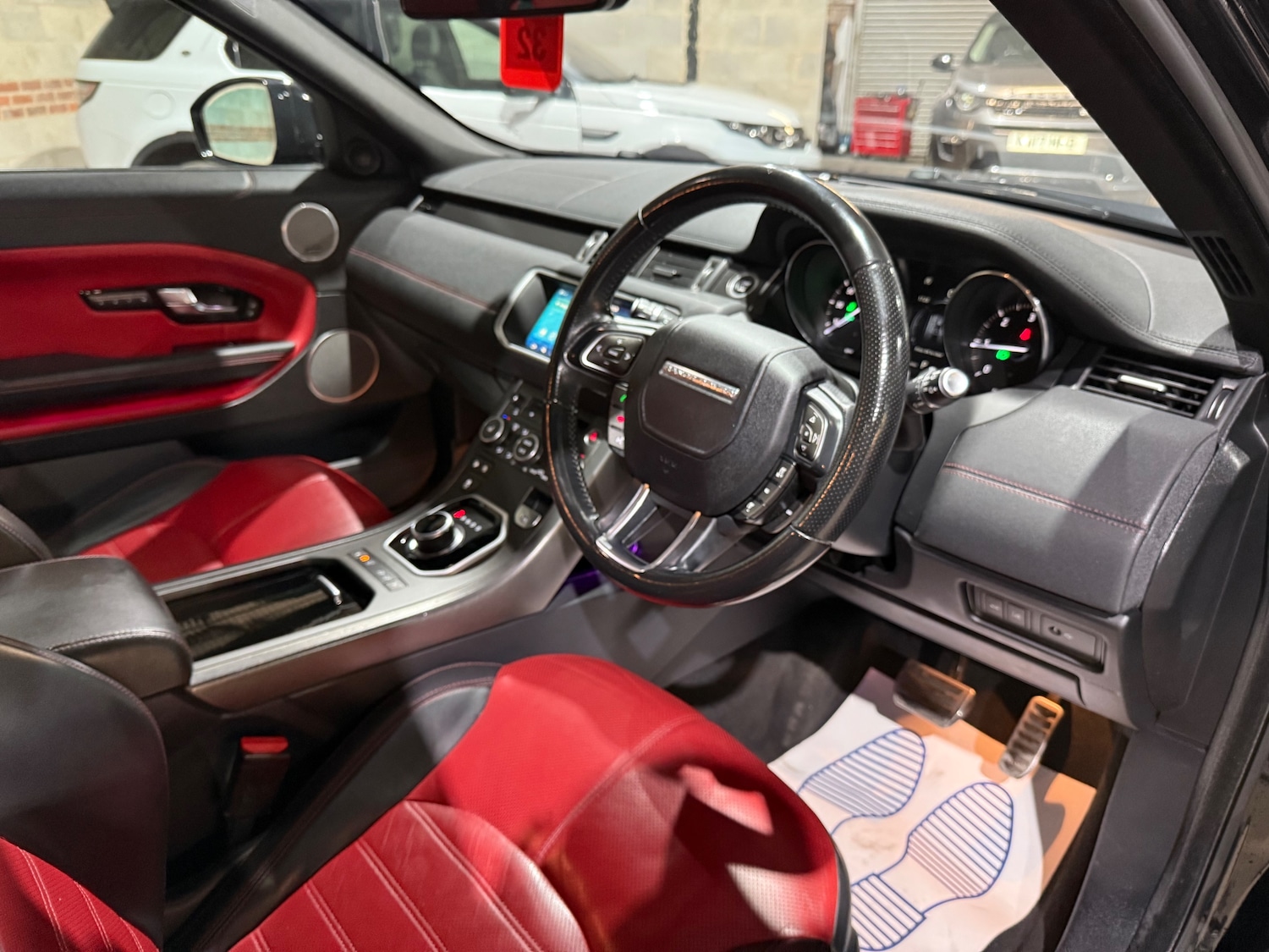 Used Land Rover Range Rover Evoque 2018 for sale - 76693542: Photo 27